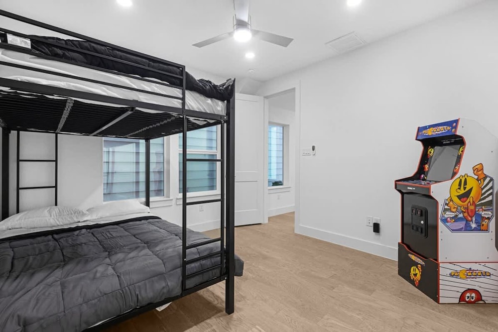 Spacious Houston 3bed3 Bath Family Townhome