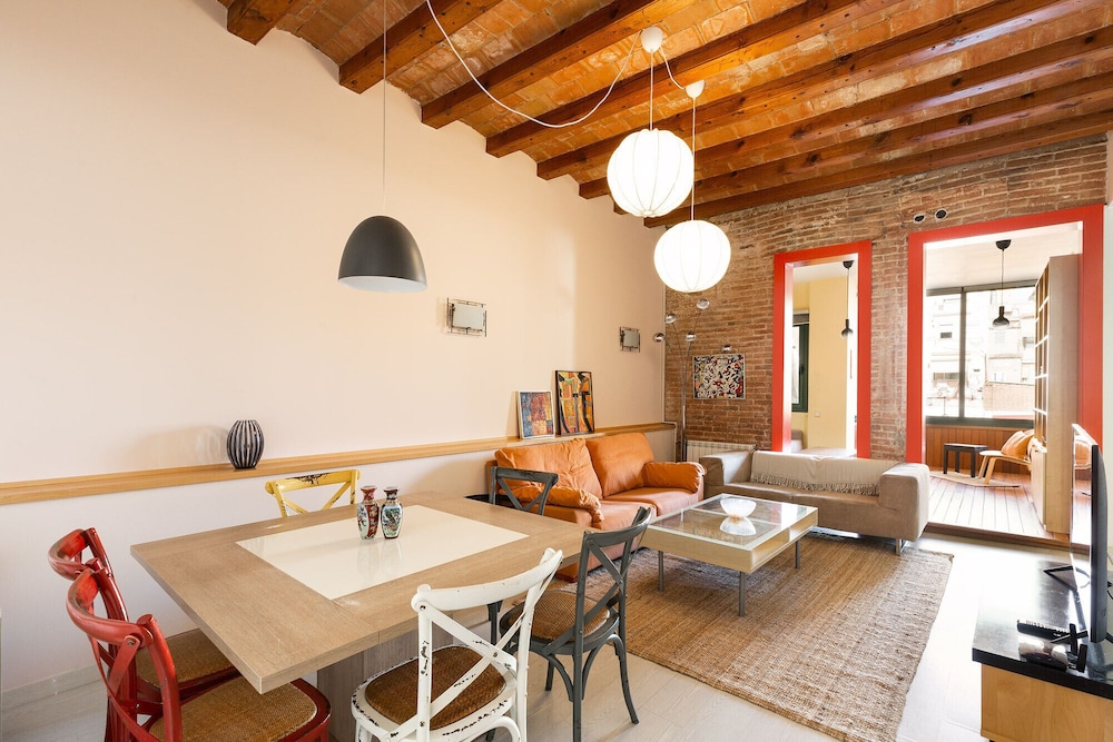 Moianes Apartment by Olala Homes