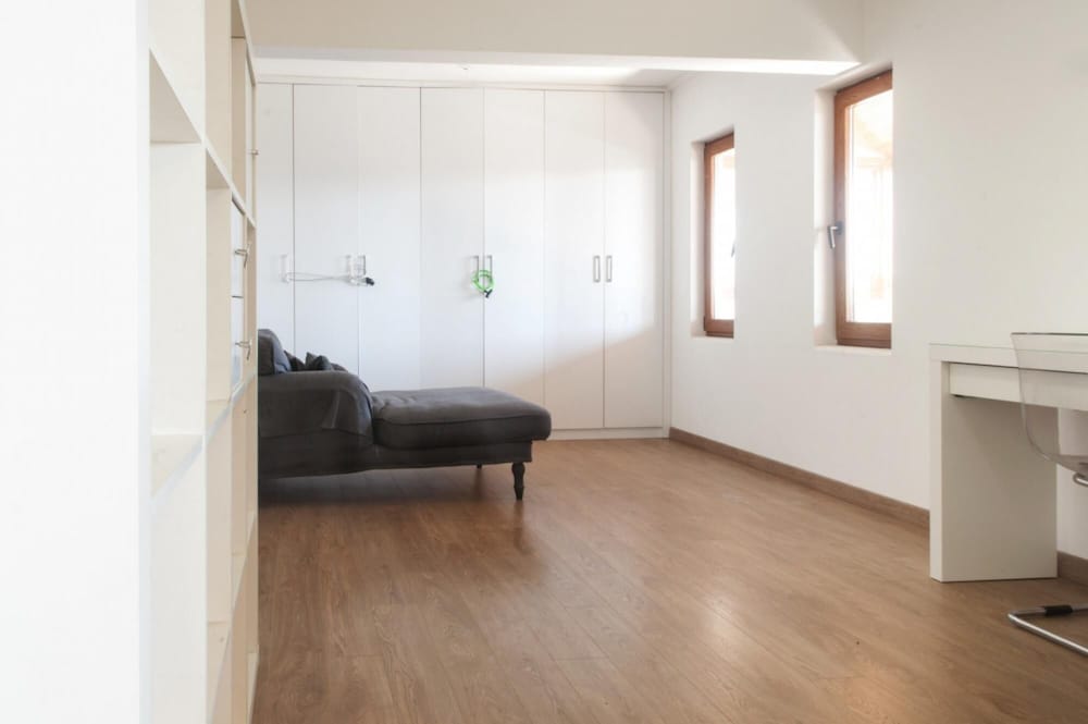 Central Flat With City View and Terrace in Sisli