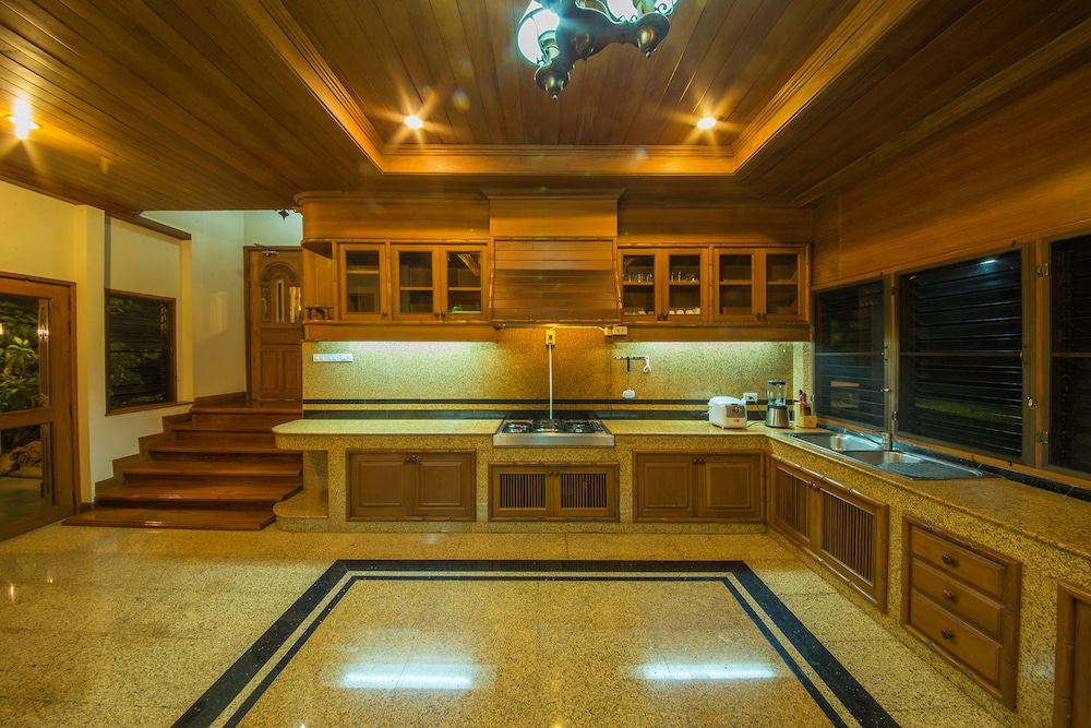 LPC Holiday Villa