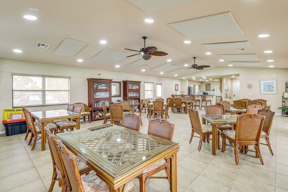 Hutchinson Island Condo w/ Views & Pool Access