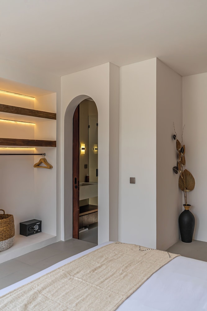 Nova Oasis 4
