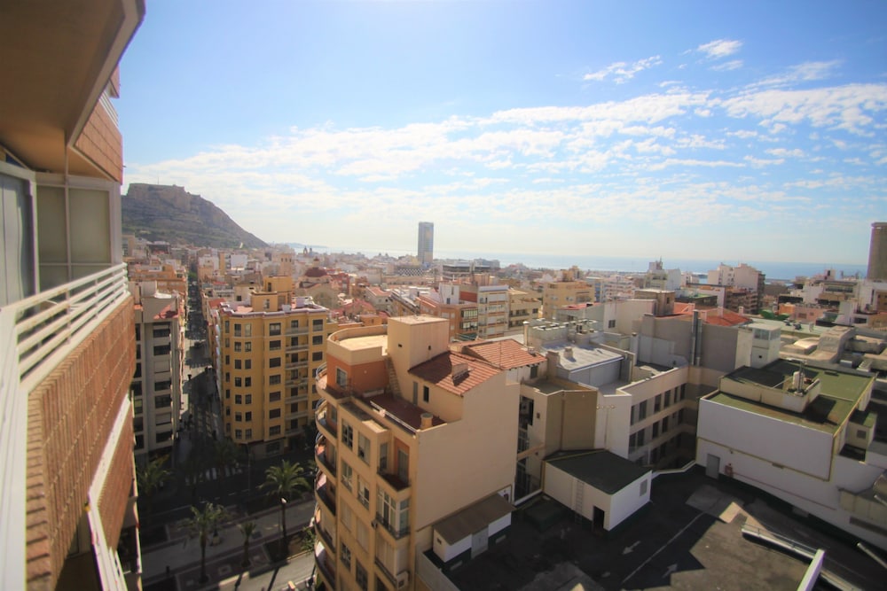 Apt. CasaTuris con vistas a Alicante