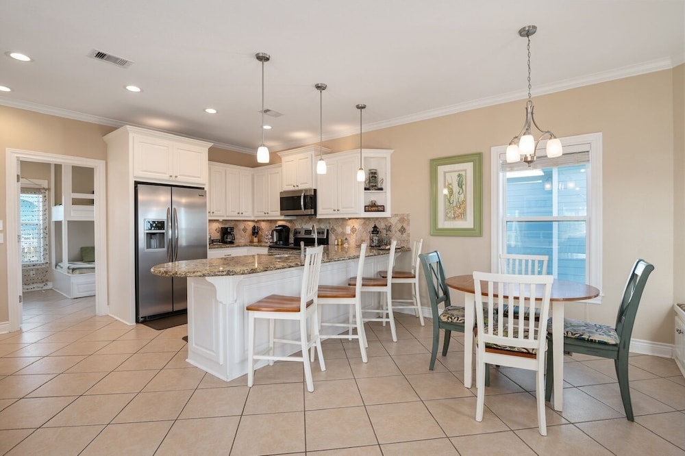 Deja View 3 Bedroom Home