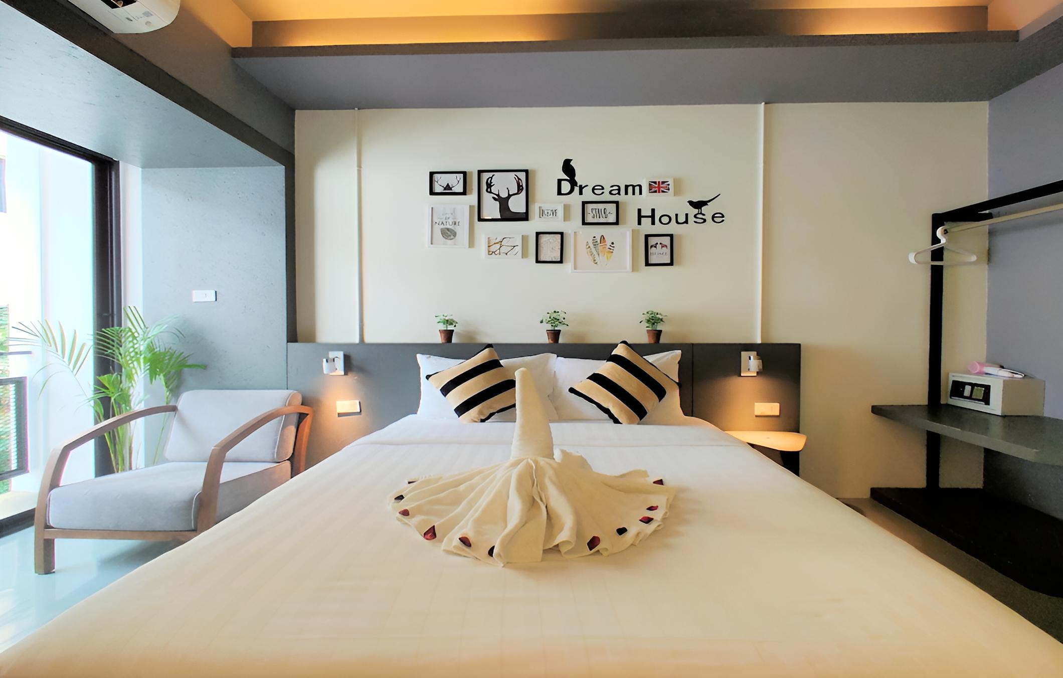 Silom Studios