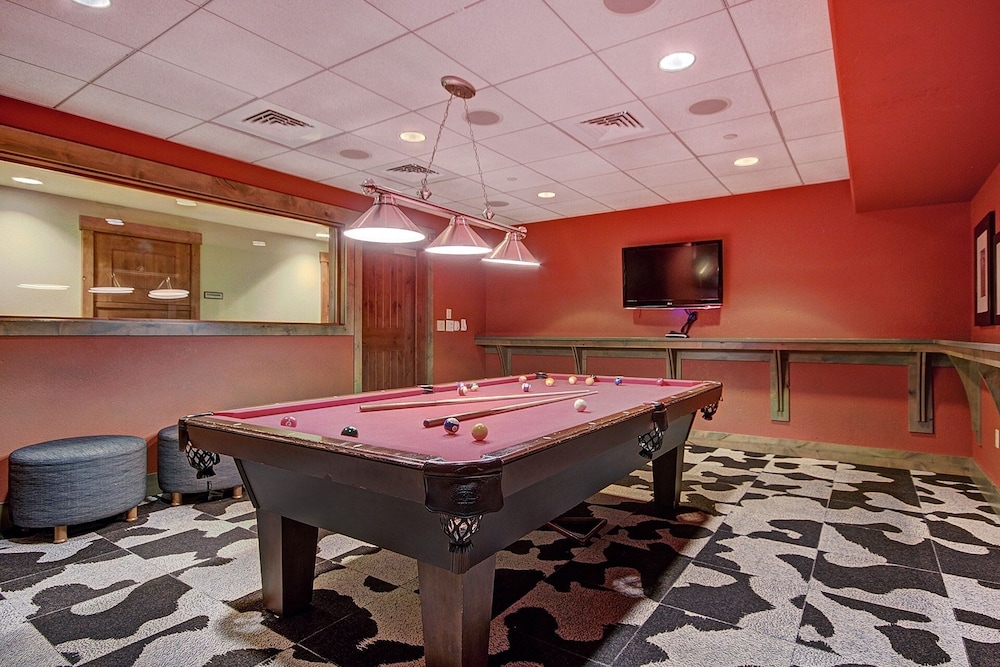 Luxury At Base Of Peak 8 + Epic Discovery Activities 1 Bedroom Condo by RedAwning