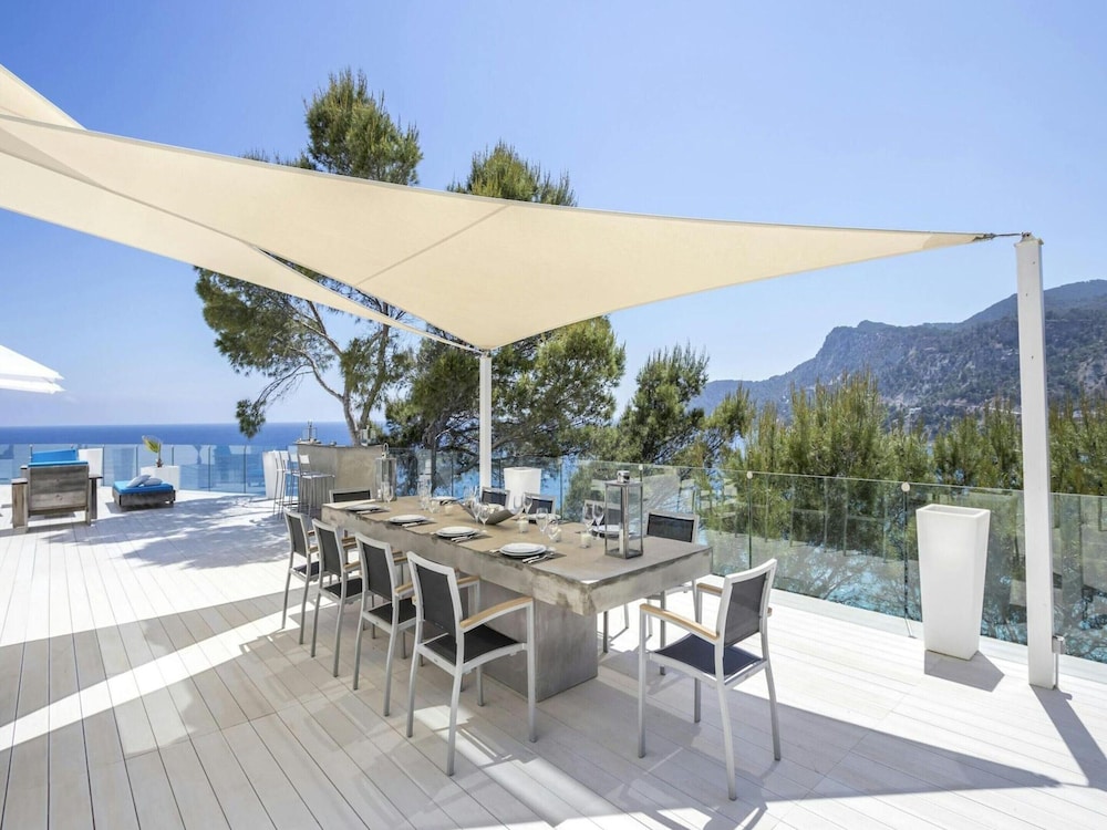 Beautiful Villa With Leisure Activities