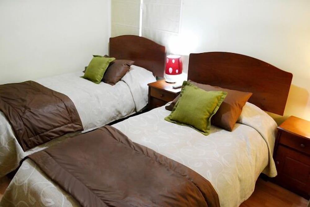 Hostal Almenas