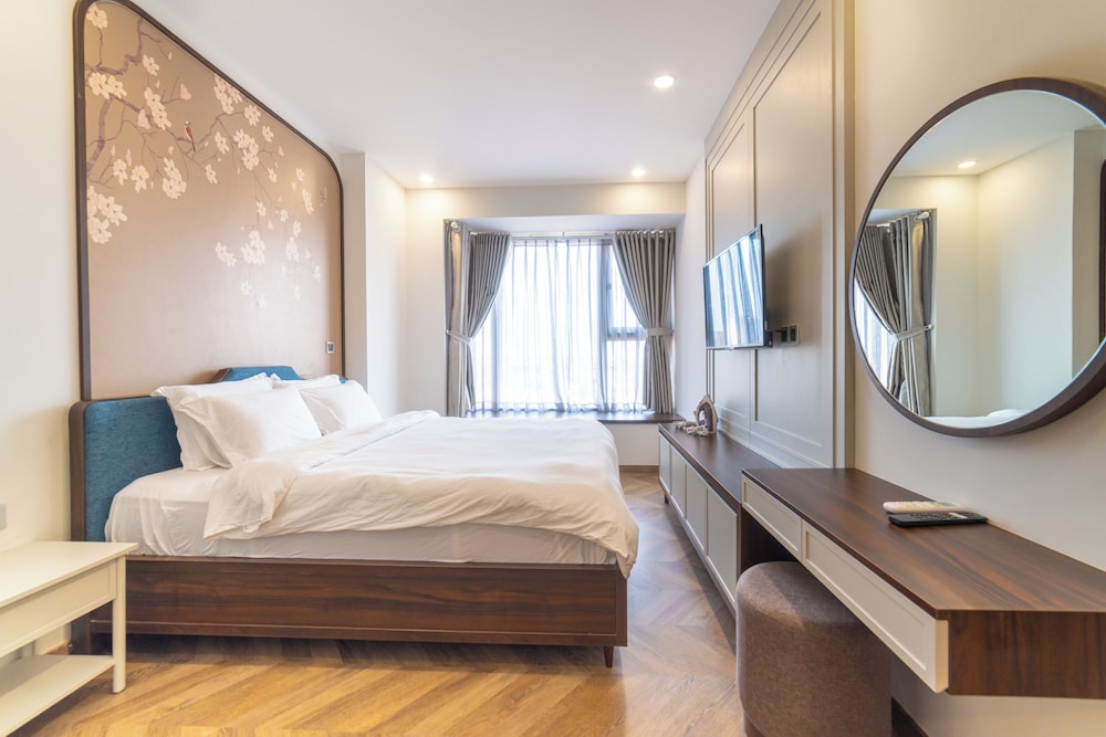 Midtown Premium Apartments