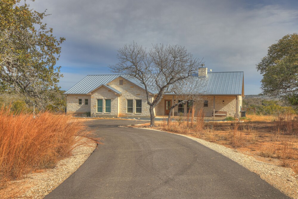 Luxury in the Hill Country, 10-mins to Downtown!