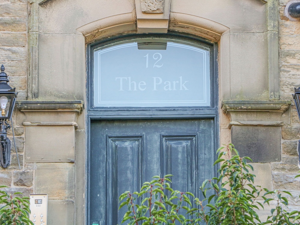 Chatsworth Suite