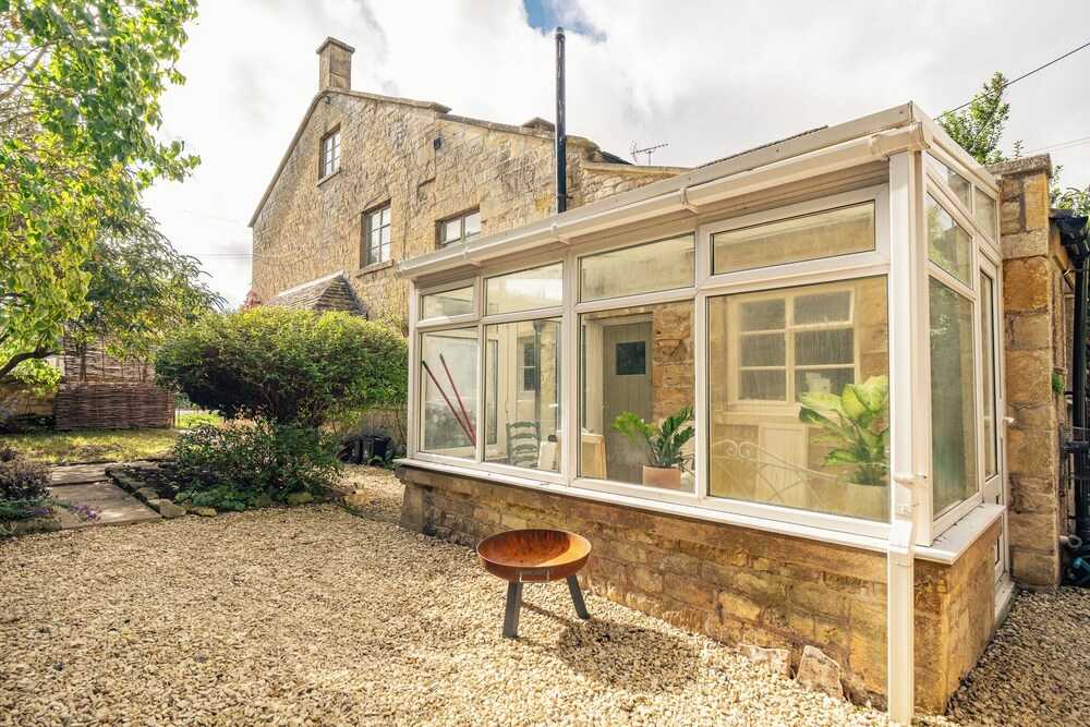 Beautiful 2BD Cottage in the Cotswolds