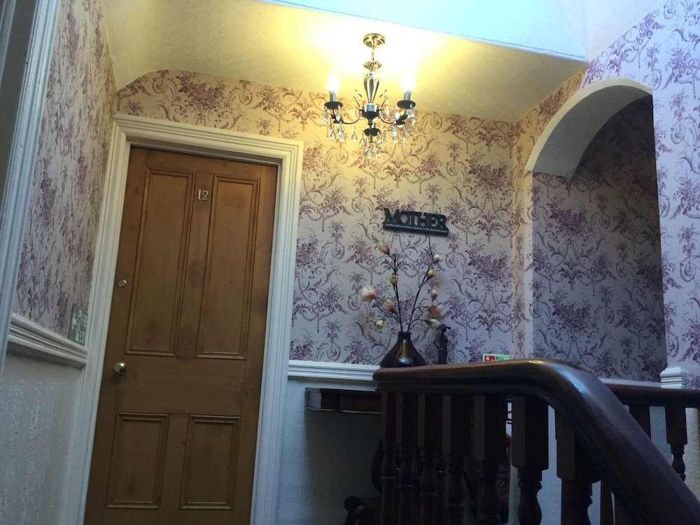 Plas Llwyd Guest House