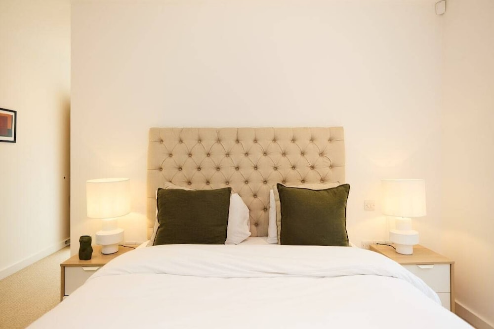 The Putney Wonder - Dazzling 3bdr Flat With Garden
