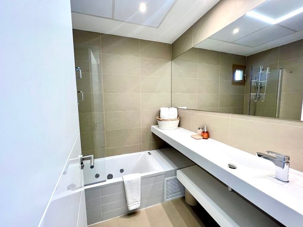 Apartments in Intempo by Leo Apartments
