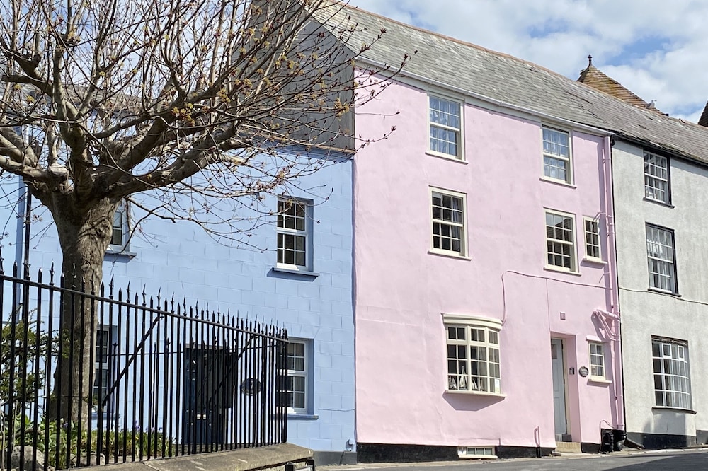Waltham House
