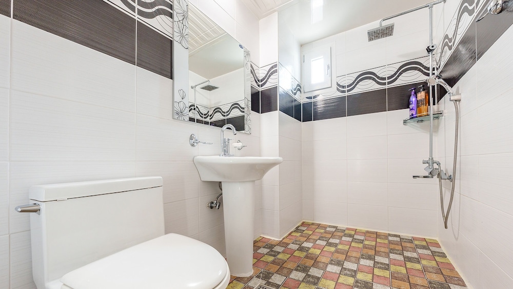 Yangyang Monti Pet Spa Pension