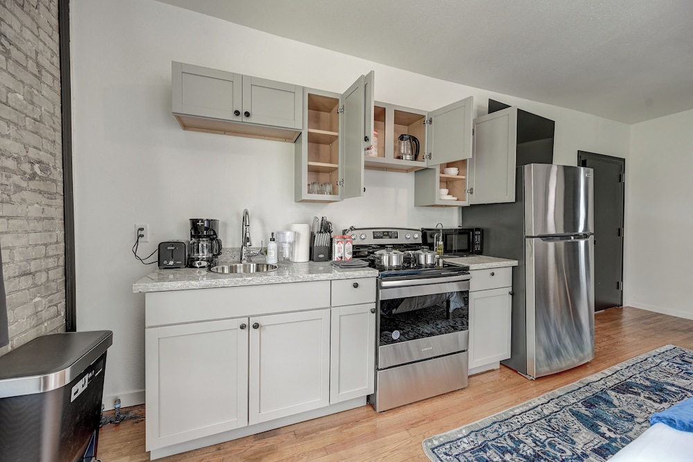 ROVE LIVING/KB - Prospect