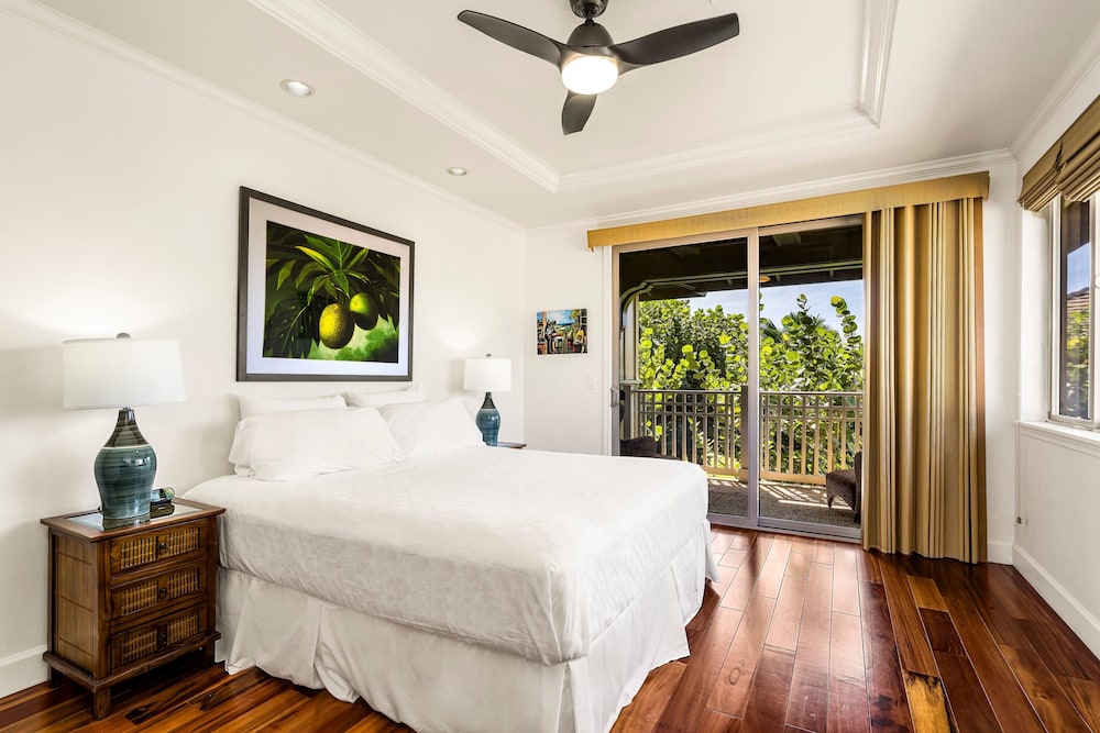 Beautiful Townhouse - Great Amenities and Spacious Lanai! Comes With Beach Pass! - Vrkcv