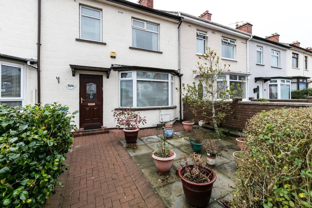 Hotel Homely wee House - Image 1