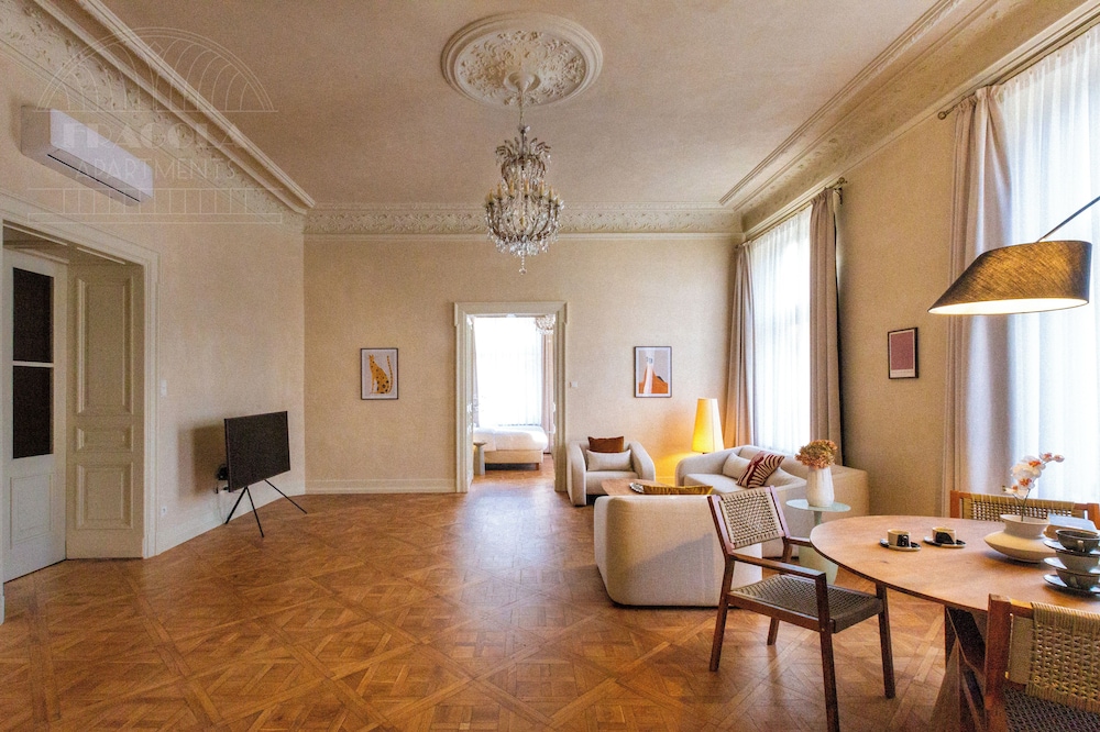 Fragola Apartments Le Jardin