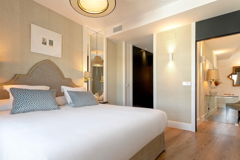 Luxury Apartment Torre del Oro View III