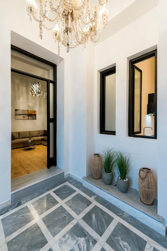 Aigli Seafront Loft-bespoke Design Gem