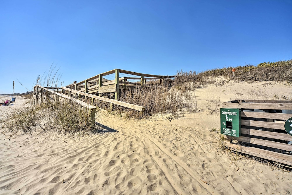 Blissful Kiawah Island Escape: Walk to the Beach! view 2