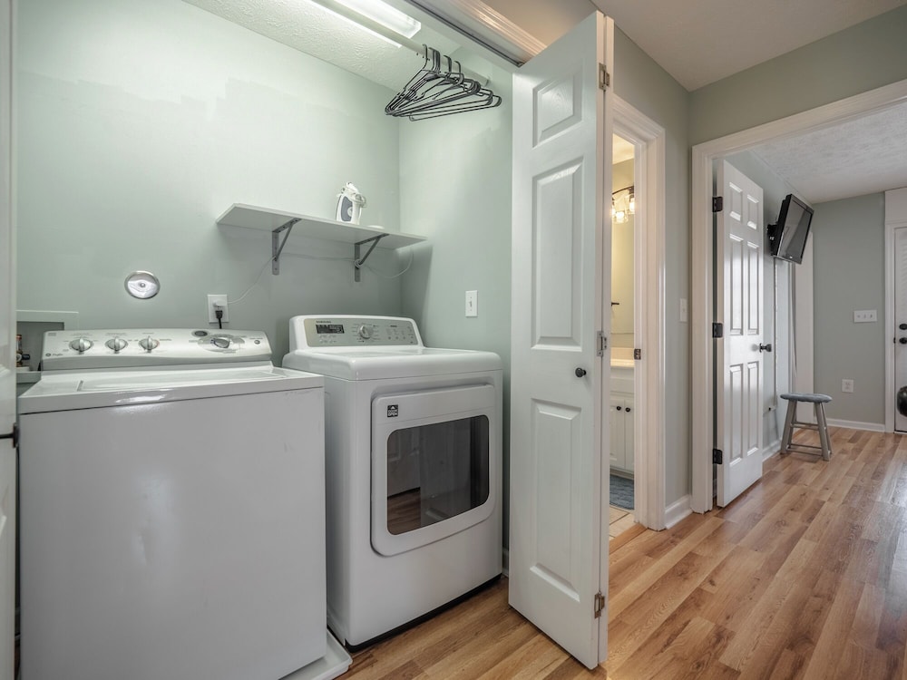 Skipper's Hideout by Topsail Realty