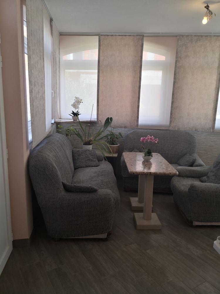 Apartmani Kresic 1 view 3