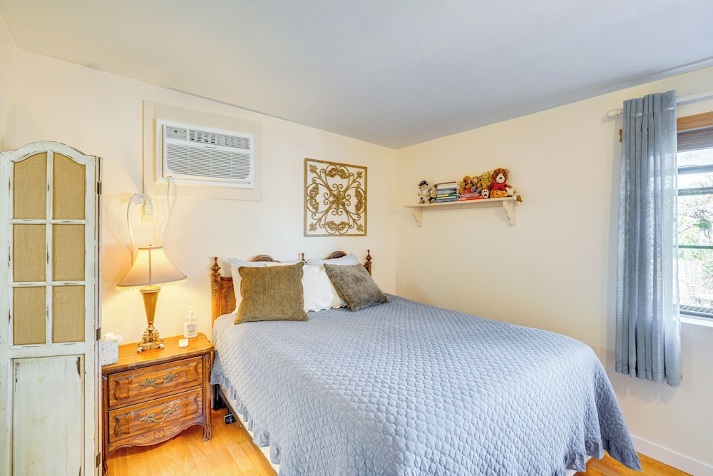 Walkable Studio w/ Patio in Tucson!