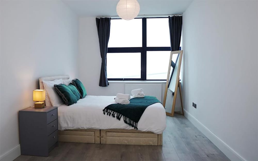 Sapphire House Apartments view 3