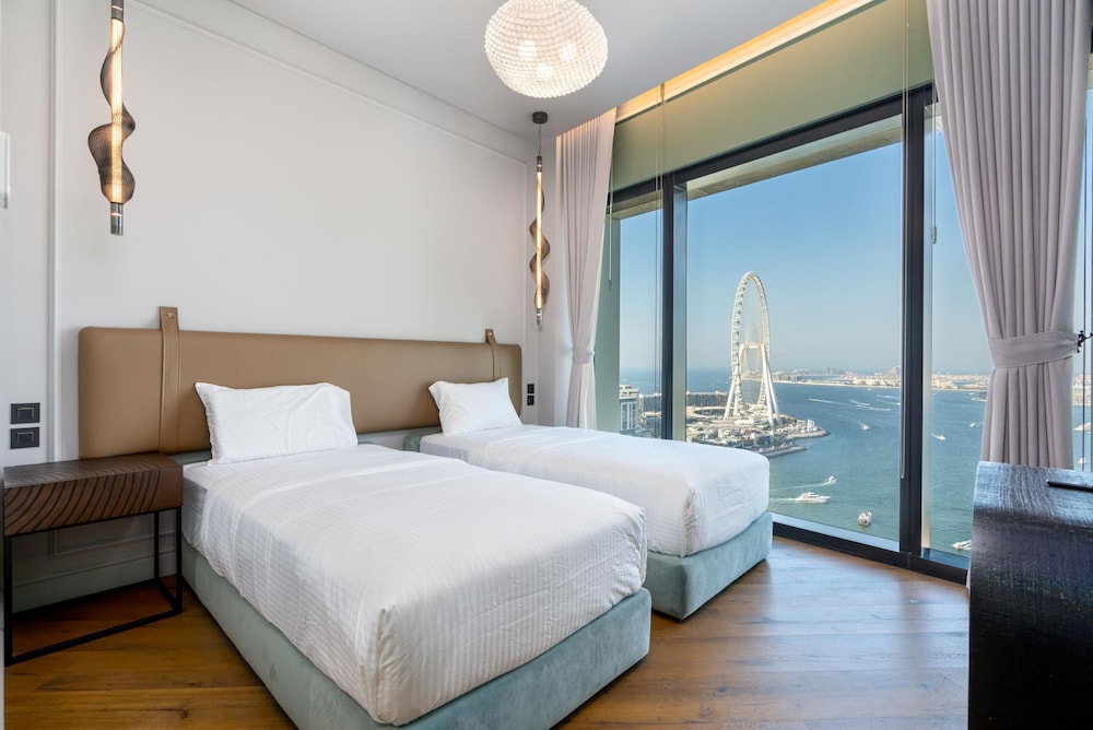 2BR 2502 Jumeirah Gate 1