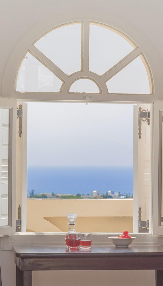 Leon Santorini