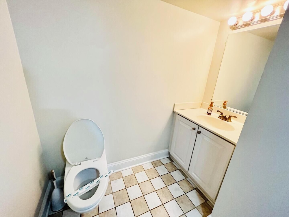 Wilmington Avenue 20B
