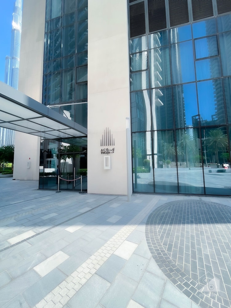 Stunning Apt with Breathtaking Views Downtown