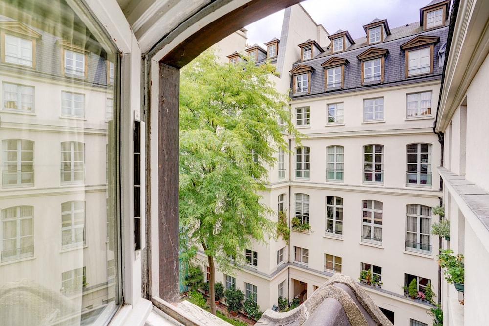 Cocoon Marais - Cosy 1 BDR in the Marais