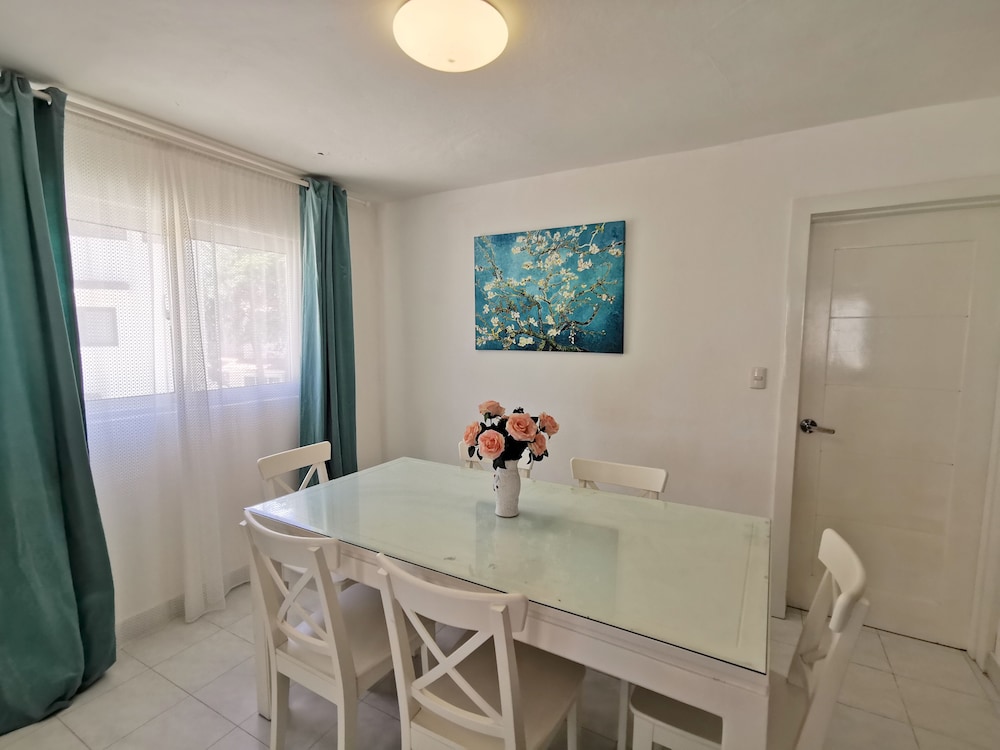 Los Corales Tropical Beach Resort & SPA