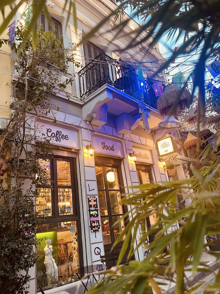 The Frogs Guesthouse