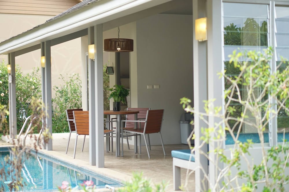 2 Bedroom Neer Phuket Airport