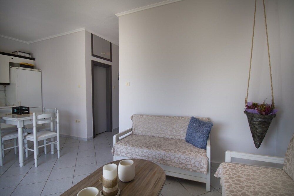 Endless Blue Apartment by Rentals Pro
