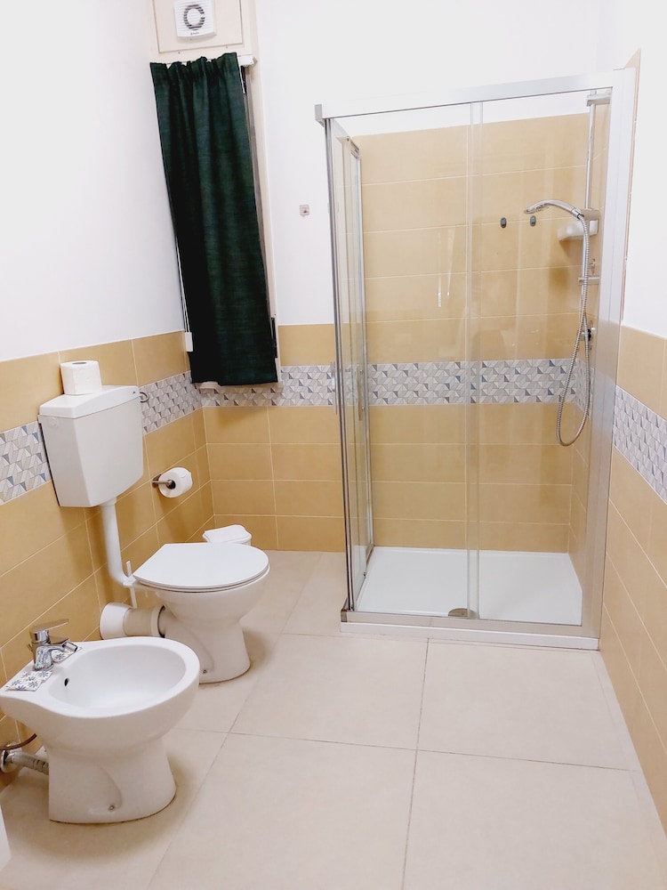 UN PASSO DAL PORTO