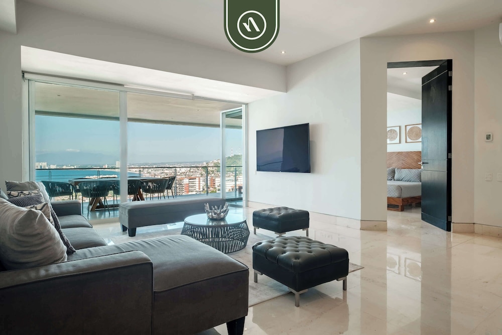Oceanview Penthouse With Private Pool - BBQ