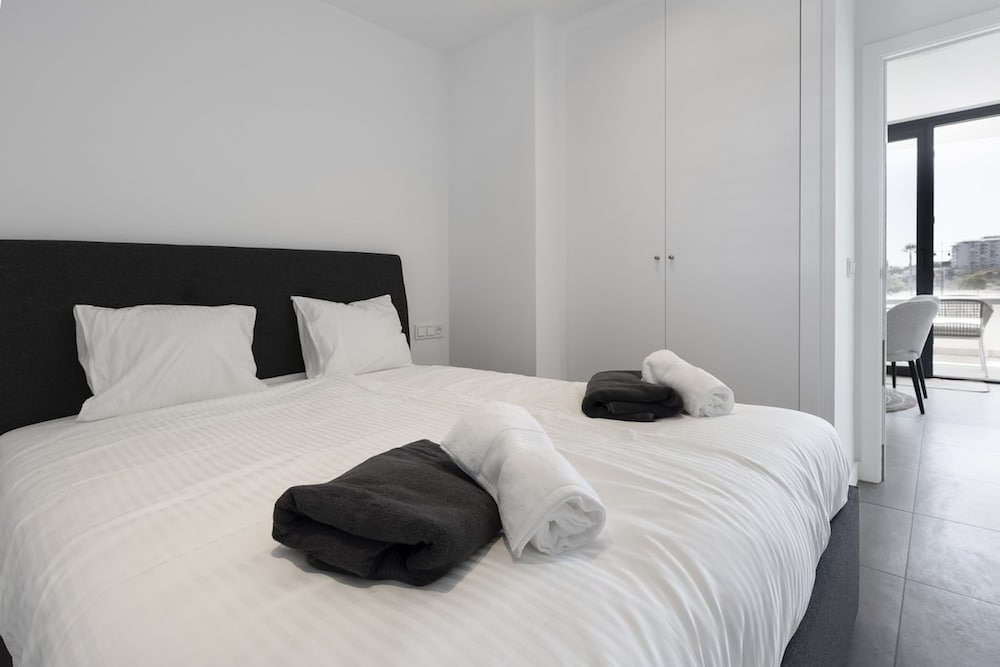 Modern Luxury Suite With Terrace in Higueron