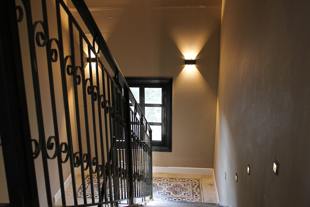 Jaffa King Gallery Boutique Hotel - Property Image 9