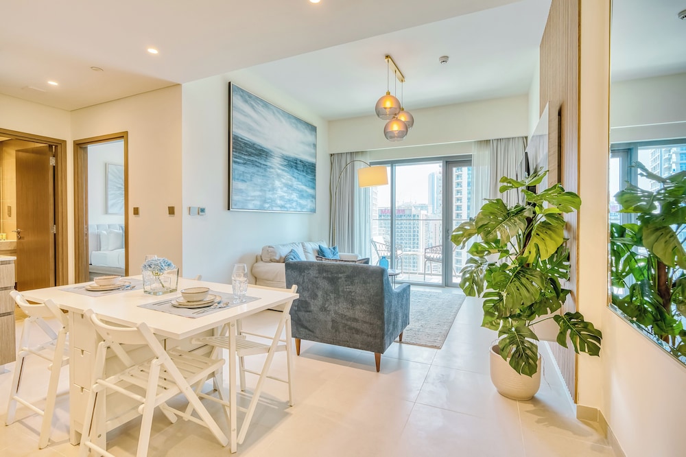 PVH - Charming 1BR - Burj Royale