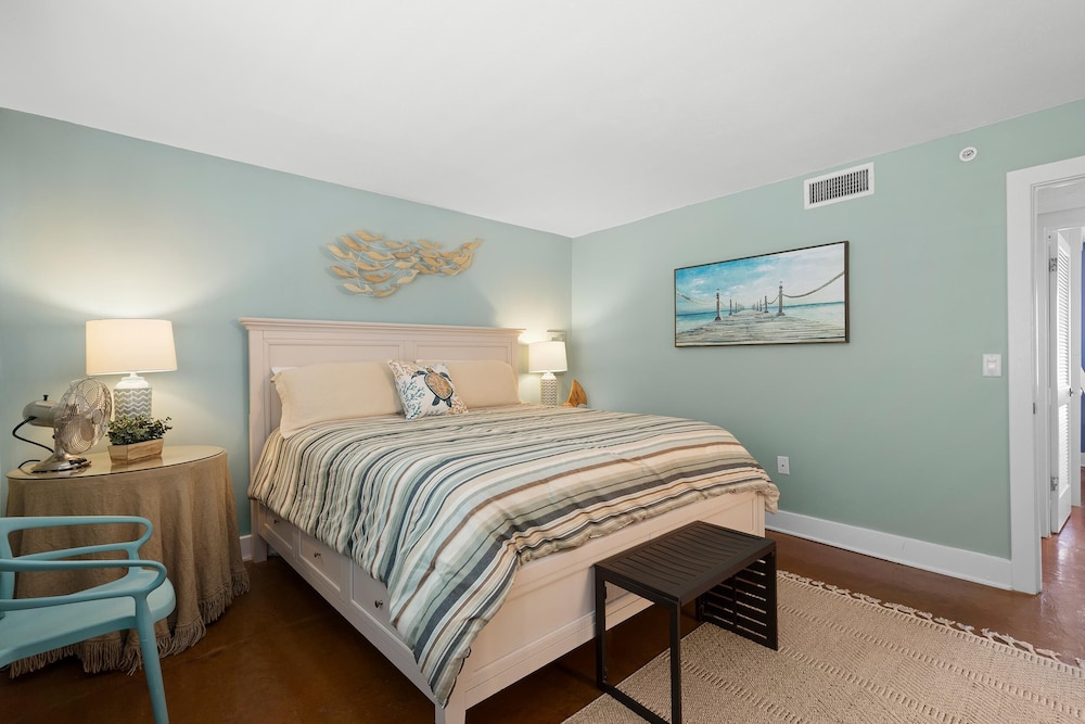 Shorehom by the Sea 75