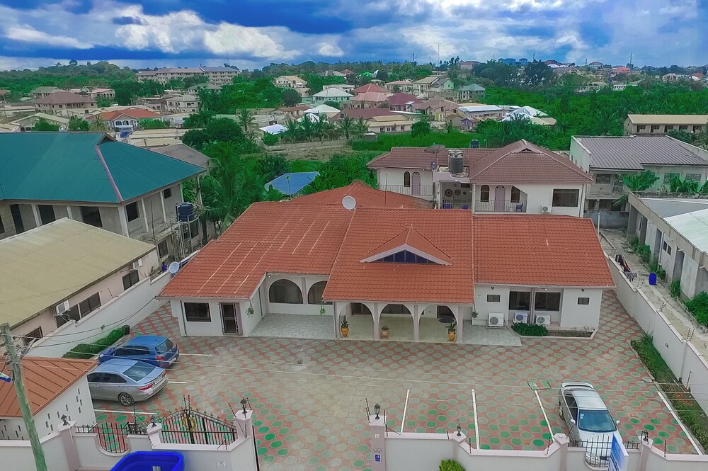 PRESTIGE GUESTHOUSE Ksi view 3