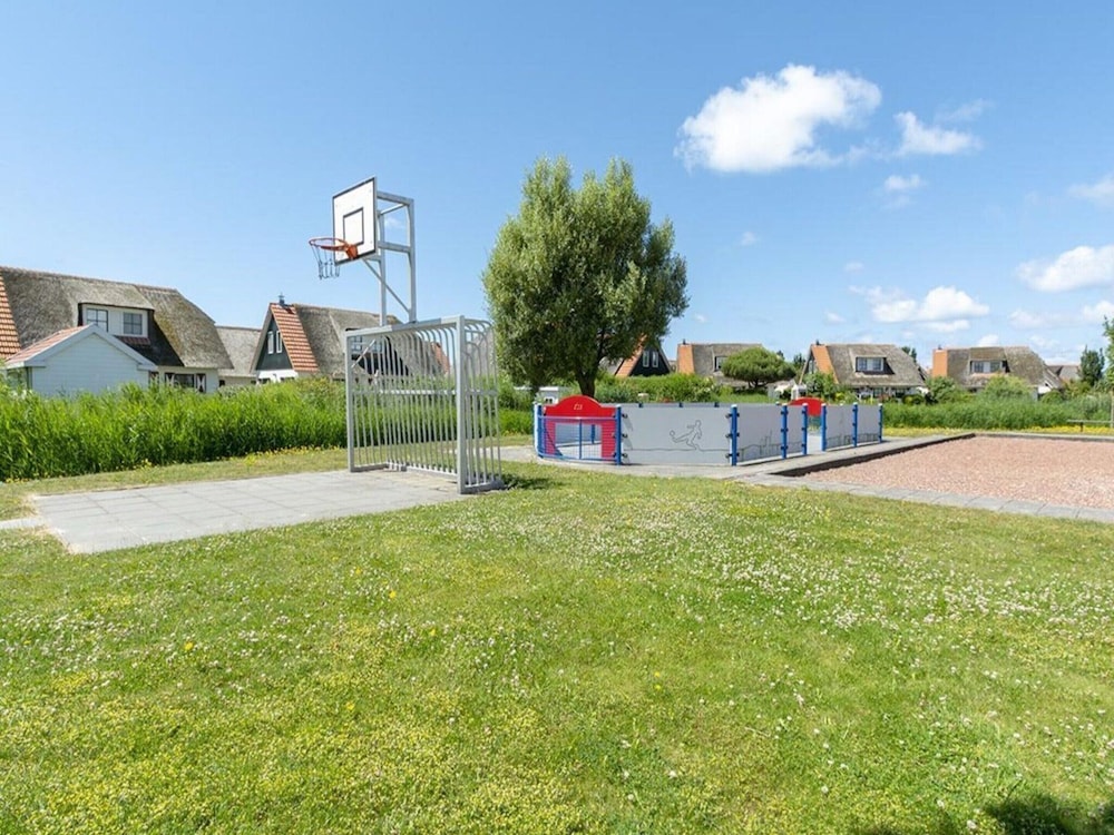 Villa With View Over the Park De Buitenplaats