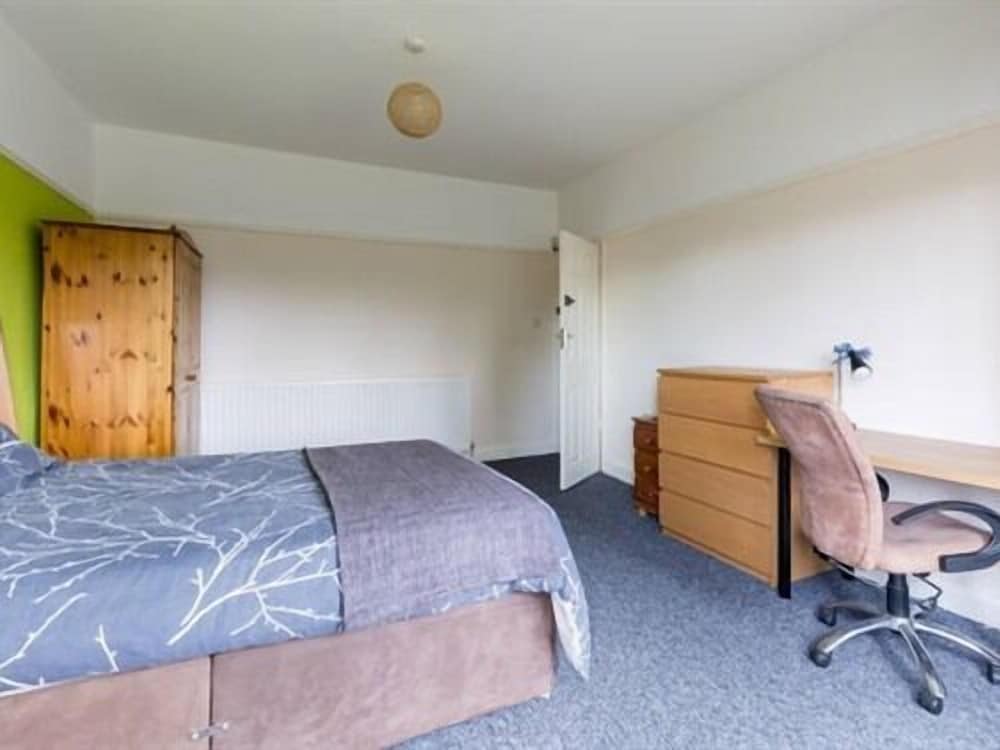 Birmingham Guest House 2